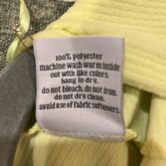 Dudley Stephen’s fleece scarf wrap - Picture 5 of 6